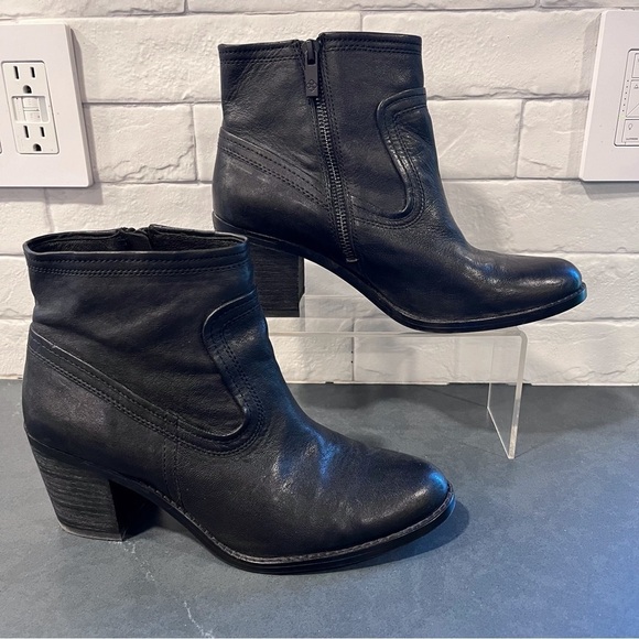 Arturo Chiang sz 8.5 black leather western style heeled ankle booties - Picture 6 of 16